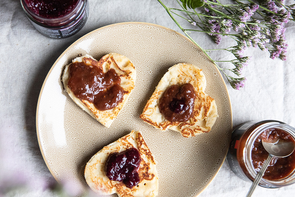 Recipe for pancakes with jam