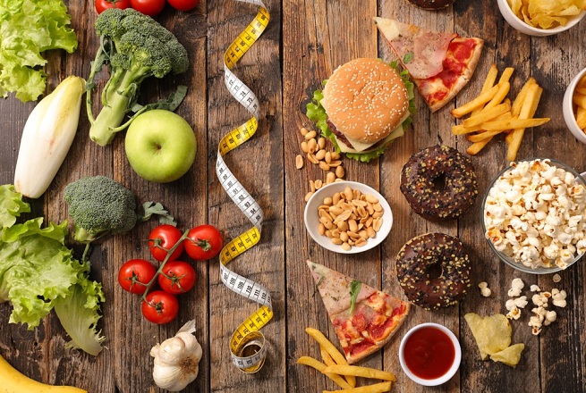 Niezdrowe jedzenie – czym jest? Czego unikać, aby nie jeść niezdrowo?