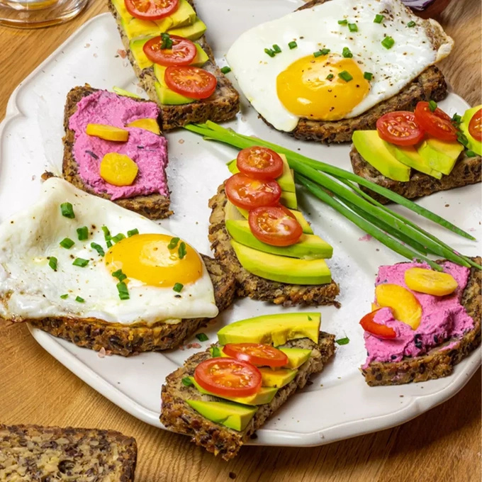 Gluten-free whole grain bread with hemp seeds, 250 g