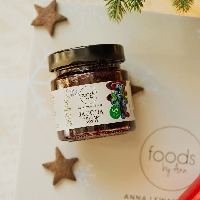 Winter Box z upominkami od YES i Prószyński